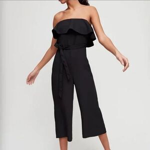 VGUC Aritzia Babaton Flutter Jumpsuit Romper Black Size 00
